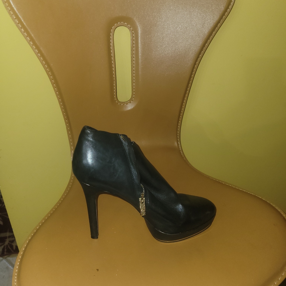 Vince Camuto Black Heeled Ankle Boots